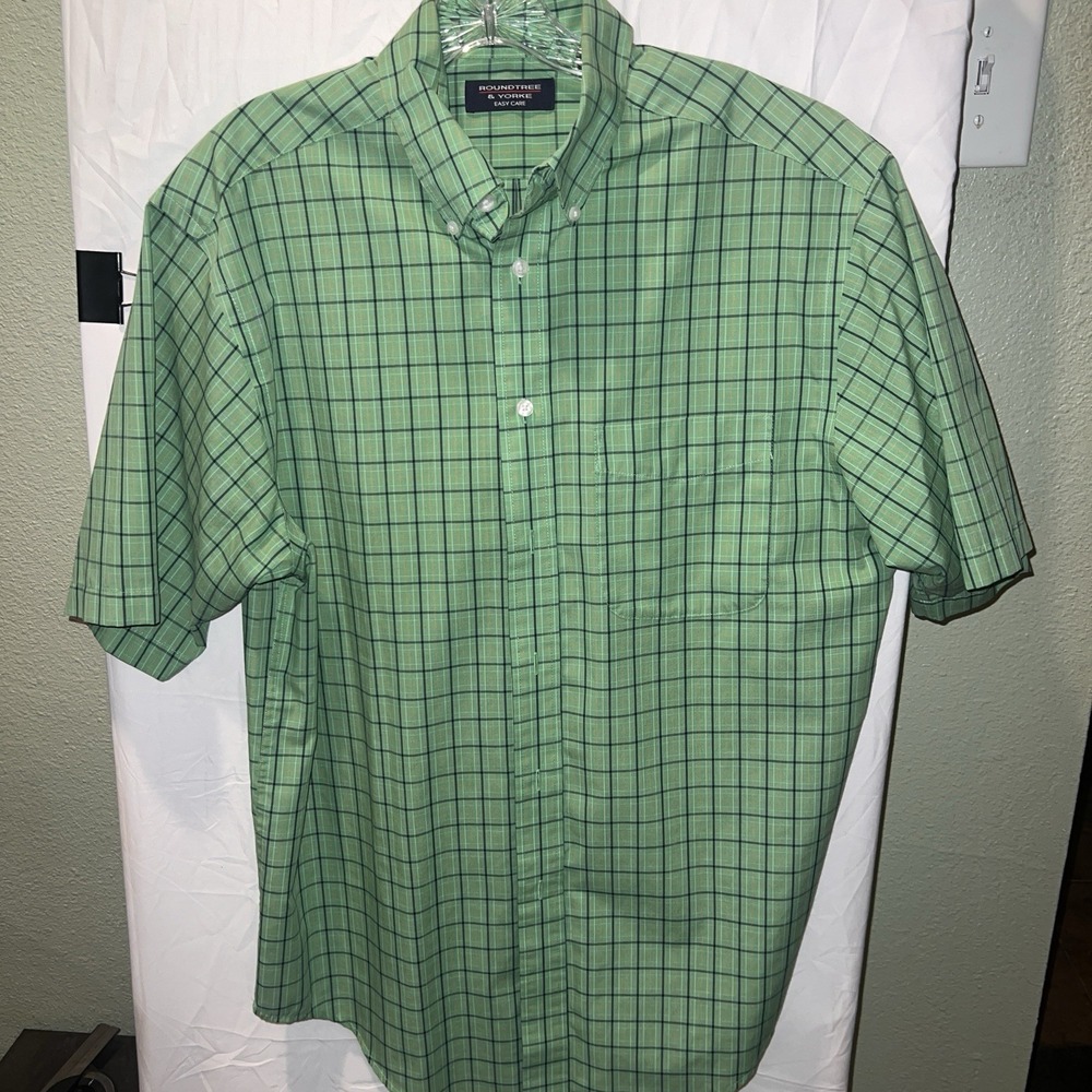 Roundtree & Yorke Easy Care Green Check Short Sleeve Button-Up Shirt M Career